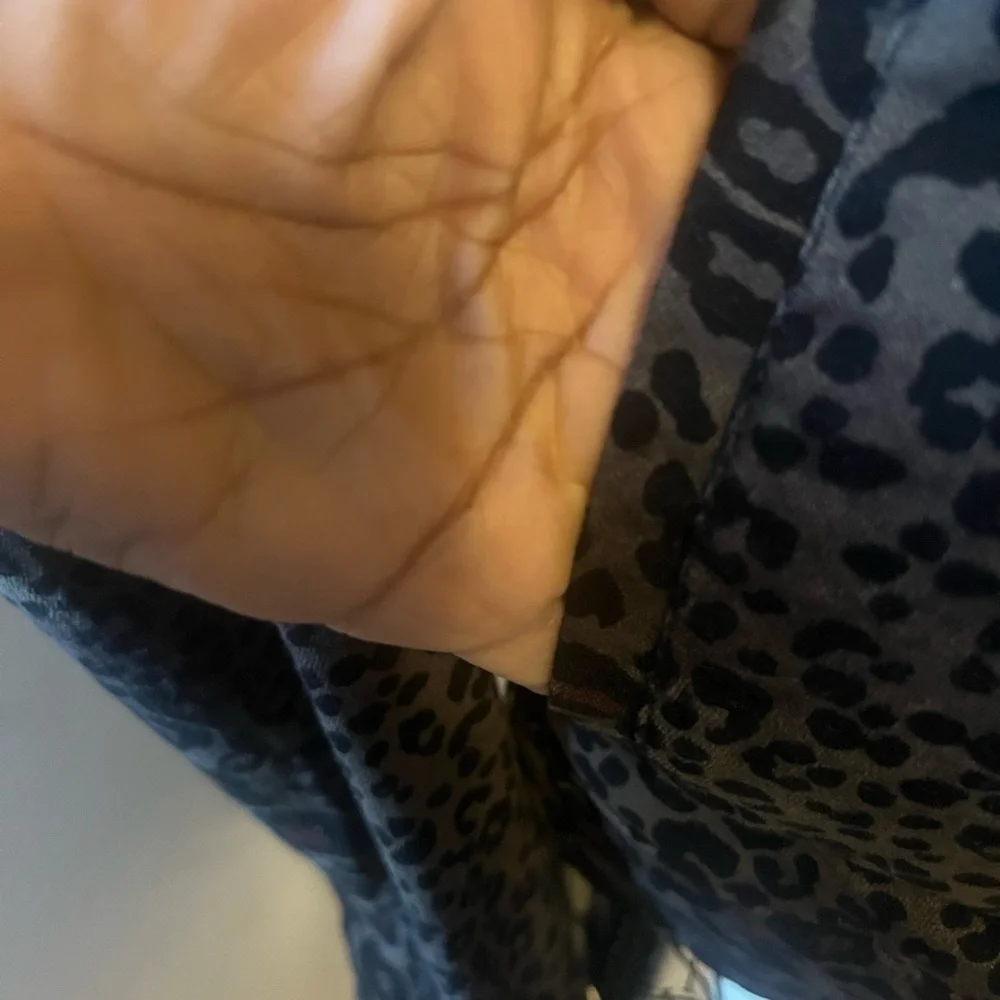Animal print Button down jacket - Picture 3 of 15